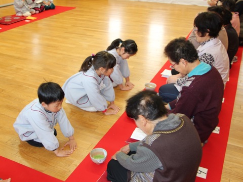 お茶会の様子