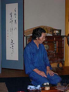 岸本謙仁作家